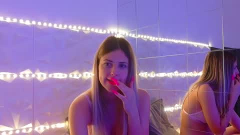 Aisha online show from 10.17.25