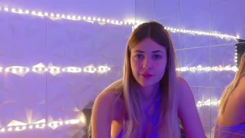 Aisha online show from 11.03.25