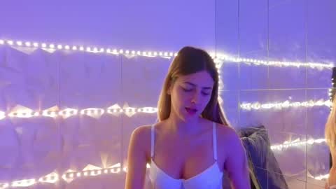 Aisha online show from 11.17.25