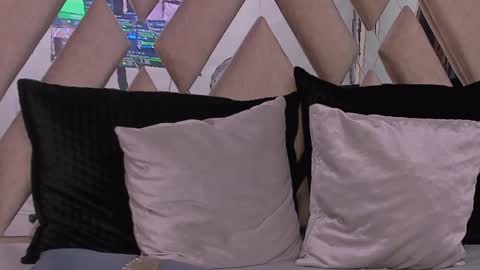 little aitana  online show from 01.22.25