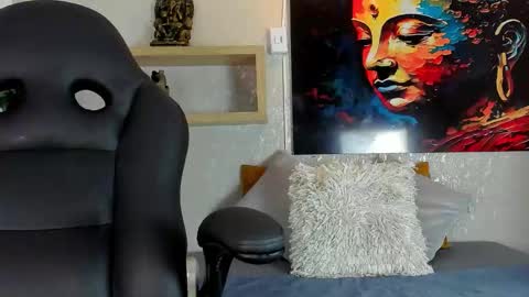 little aitana  online show from 02.18.26