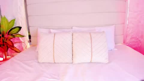 aitananoa online show from 04.04.26