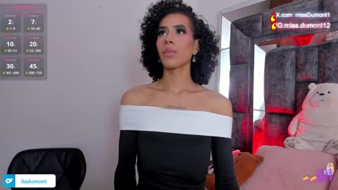 Queen Dumont   online show from 01.02.25