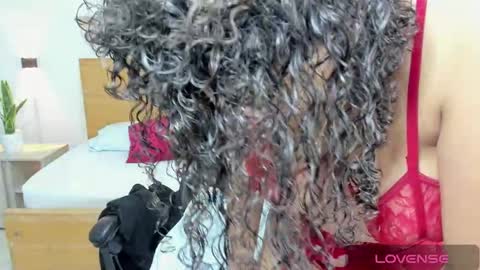 Aixa Burgos online show from 03.07.25