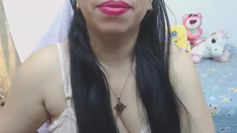 Snapshot of akane_aiko chatting on 05.26.26 Akane online show from 05.26.26