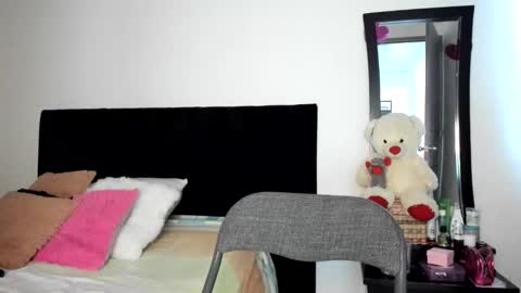 MIRANDA online show from 12.22.25