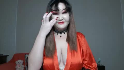 Shelly online show from 12.15.25