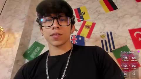 Snapshot of akazaboy chatting on 06.27.26 akazaboy online show from 06.27.26