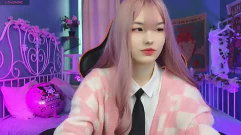 Akemi online show from 02.22.25