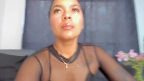 Snapshot of akendacurls2 chatting on 02.21.25 Akenda online show from 02.21.25