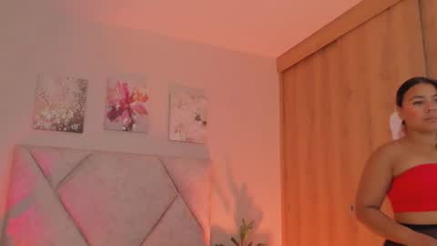 Akenda online show from 11.16.25