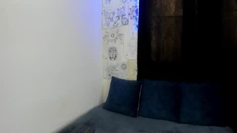 Snapshot of akila_clive chatting on 02.19.26 carolina online show from 02.19.26