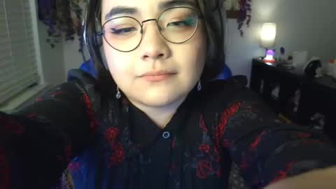 Aki . online show from 10.12.25
