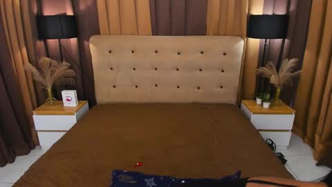 AYESHA CUTE NOT INTO CHEAP online show from 11.20.25