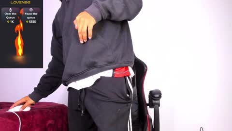 Snapshot of akira_tattoo chatting on 03.06.25 Akira online show from 03.06.25