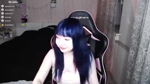 akirahartyx online show from 04.03.26