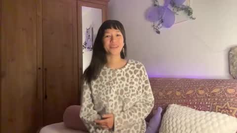 Akira Skye online show from 11.20.25