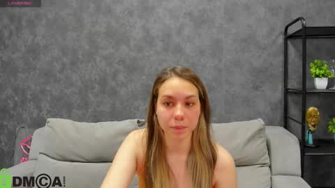 Al1ice online show from 10.15.25