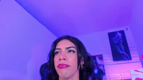 Snapshot of alahia__rodriguez chatting on 01.16.25 Alahia Rodriguez online show from 01.16.25