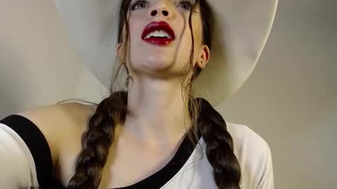           online show from 11.28.25