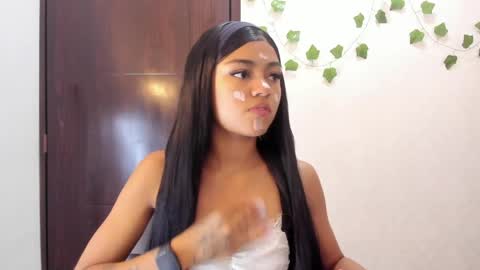 Snapshot of alaia2_ chatting on 03.25.26 Alaia2 online show from 03.25.26