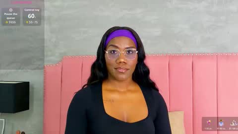 Snapshot of alaia_colins chatting on 02.24.26 alaia_colins online show from 02.24.26