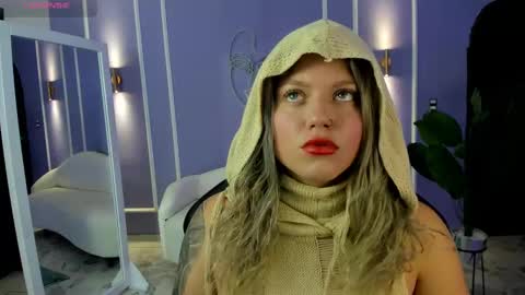 Snapshot of alaia_greyy chatting on 09.24.25 Alaia online show from 09.24.25