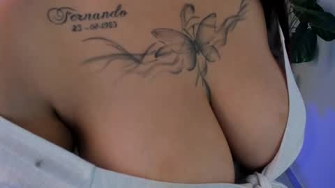 Snapshot of alaia_soto chatting on 11.14.25 alaia_soto online show from 11.14.25