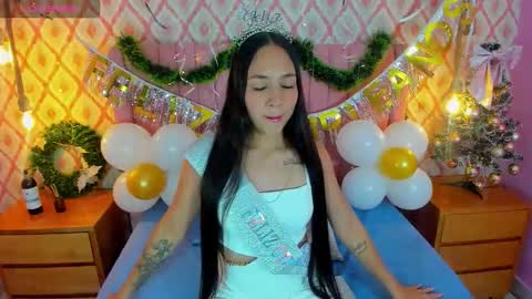 Snapshot of alaialester chatting on 11.22.25 A L A I A online show from 11.22.25