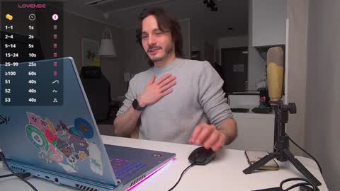 Snapshot of alakazam208 chatting on 02.05.25 Maxi online show from 02.05.25