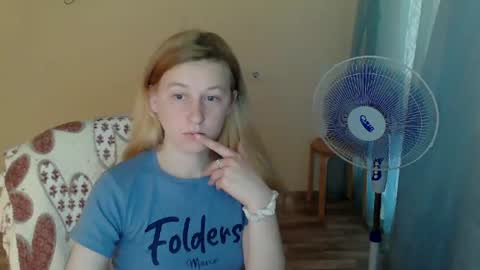 Snapshot of alalaska_ana chatting on 06.14.26 Anna online show from 06.14.26