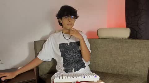 Snapshot of alan18n chatting on 03.07.25 alan18n online show from 03.07.25