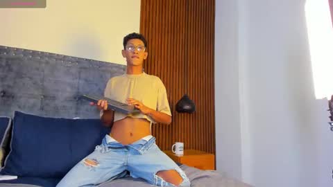 Snapshot of alan_bless18 chatting on 11.24.25 ALAN online show from 11.24.25