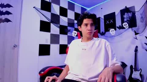 Alan Boy online show from 10.23.25