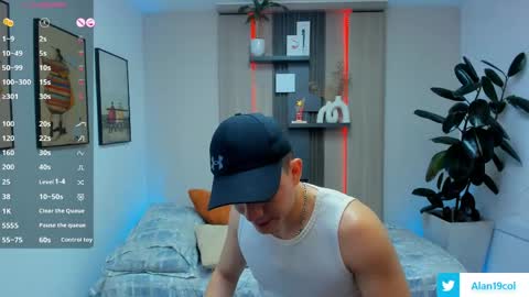 Alan  Kevin can we reach 100 thumbs up please guys  online show from 05.31.26