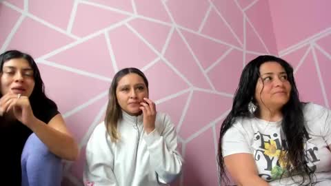 Alana online show from 11.24.25