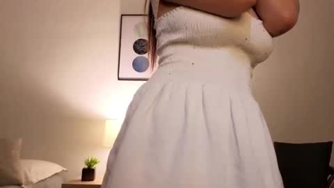 Snapshot of alana__29 chatting on 11.24.25 alana__29 online show from 11.24.25