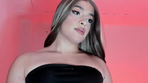 Snapshot of alana_blum10 chatting on 10.21.25 ---Alana--- online show from 10.21.25