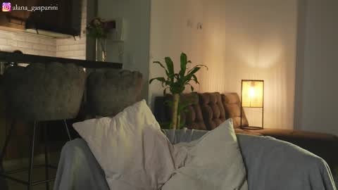 Alana Gasparini online show from 01.09.26