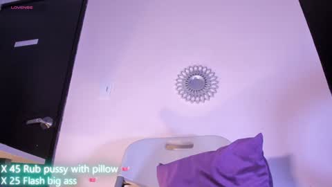 Snapshot of alana_madison chatting on 12.07.24 Maeve online show from 12.07.24