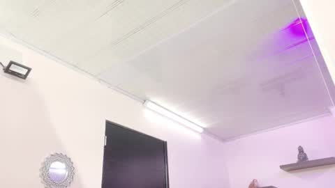 Snapshot of alana_madison chatting on 10.20.25 Maeve online show from 10.20.25