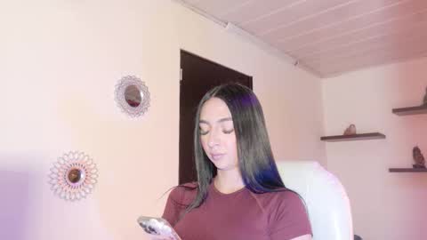 Snapshot of alana_madison chatting on 12.16.25 Maeve online show from 12.16.25