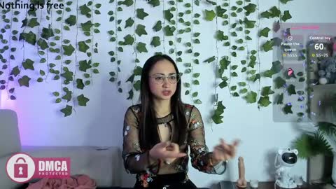 Snapshot of alana_pherson chatting on 04.06.26 alana_pherson online show from 04.06.26