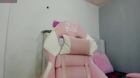 Alana. online show from 02.19.25