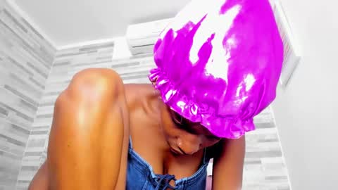 Alana online show from 02.21.25