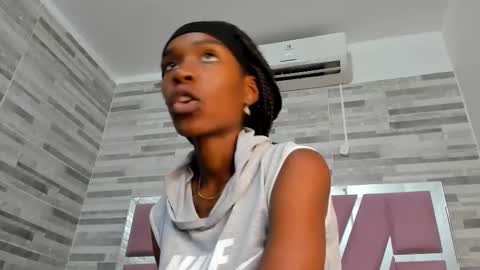 Alana online show from 10.19.25