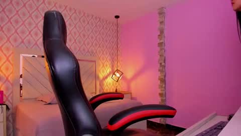  ALANA online show from 01.08.26