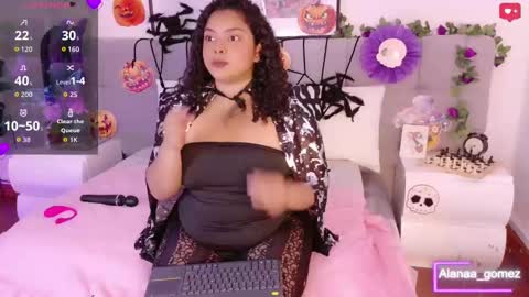 Alanaa  online show from 10.07.25