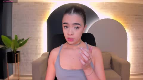 Alana online show from 10.16.25