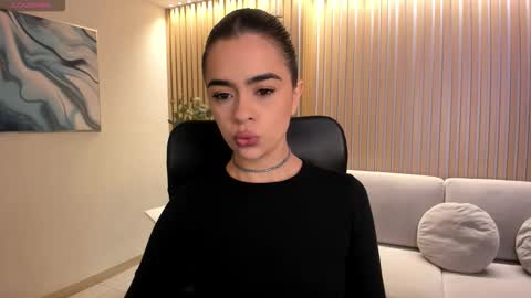 Alana online show from 10.17.25